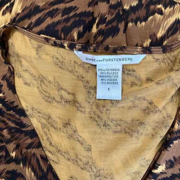 DVF - Picture 11 of 11